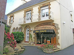 Wine shop and tasting room, Plougastel.. Copyright 2009-2010 Cold Spring Press.  All rights reserved.