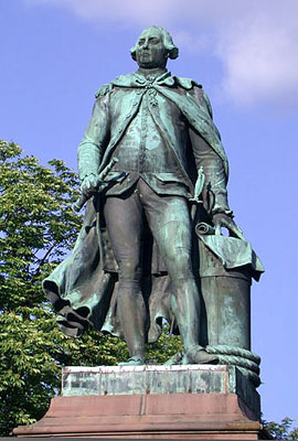 Laprouse Statue.  Courtesy of Wikipedia from http://commons.wikimedia.org web site.  All rights reserved.