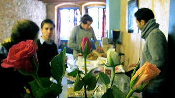 Gathering for Sunday lunch. Photo  Alice Crockett 2010.  All rights reserved.