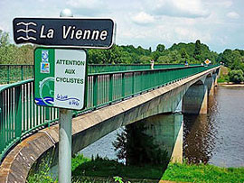 Crossing the R. Vienne   2009 Sean Hosking.  All Rights Reserved.