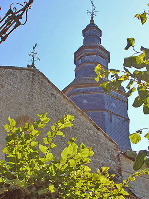 Eglise des Augustins, Mortemart. Copyright Cold Spring Press.  All rights reserved.