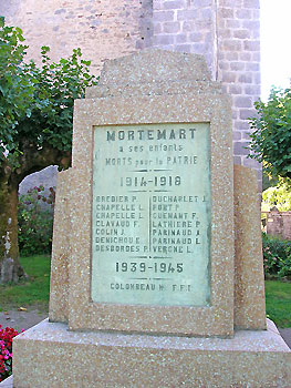 Monument to war fallen in Mortemart.  Copyright Cold Spring Press.  All rights reserved.