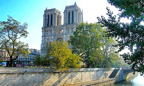 Cathédrale de Notre Dame de Paris.  Copyright  Cold Spring Press 2007-present.  All rights reserved.