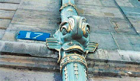 Fish Downspout on Paris' Île Saint-Louis.  Copyright Cold Spring Press 2000-present.  All rights reserved.