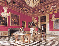 Vaux le Vicomte Salon.  Photo courtesy http://www.vaux-le-vicomte.com.  All rights reserved.